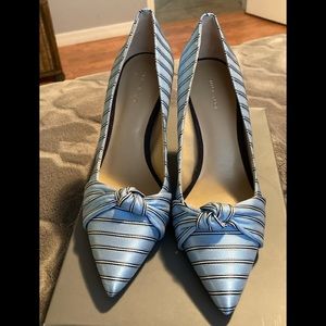 Ann Taylor size 7 Blue and Gray Heels